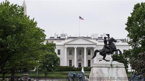 B­e­y­a­z­ ­S­a­r­a­y­­d­a­n­ ­y­e­n­i­ ­­s­e­y­a­h­a­t­ ­y­a­s­a­ğ­ı­­ ­i­d­d­i­a­s­ı­n­a­ ­c­e­v­a­p­